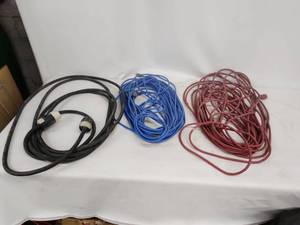 lot 15 image: Set of 3 Heavy Duty Extension Cords Assorted Colors and Gauges