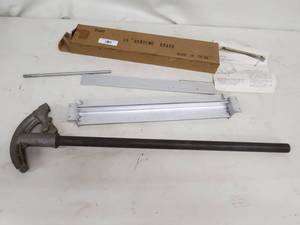 lot 37 image: 18 Inch Sheet Metal Bending Brake with Pipe Bender Head