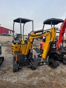 lot 12 image: Mini Excavator MX12RX RATO ,13.5HP