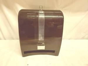 lot 5 image: Tork Intuition Automatic Papertowel Dispenser