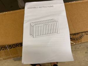 lot 35 image: Outdoor Storage Box