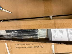 lot 48 image: 40 Aluminum No Dig Landscaping Edging(8 per box)