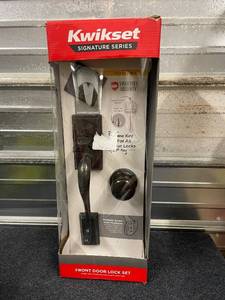 lot 36 image: Kwikset Signature Series Front Door Lock Set with SmartKey Security