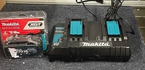 lot 73 image: Makita XGT 40V Max Dual Port Charger with 4.0Ah Battery