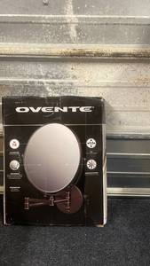 lot 97 image: Ovente Wall Mount Mirror with Extendable Arm