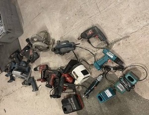 lot 124 image: Collection of Used Power Tools and Chargers Assorted Brands