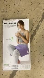 lot 190 image: Plush Heating Pad XL 12x24 Inch with Timer and Multiple Heat Settings