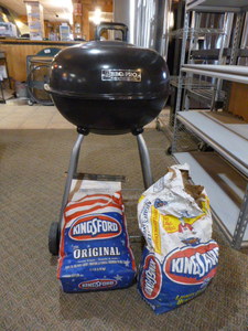 lot 21 image: New BBQ Pro Charcoal Grill