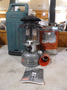 lot 22 image: Coleman Unleaded Fuel Lantern