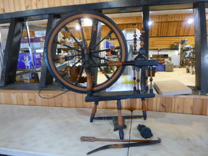 lot 86 image: Spinning Wheel