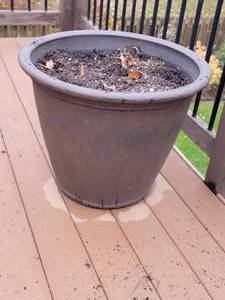 lot 262 image: Dark Brown Resin Planter