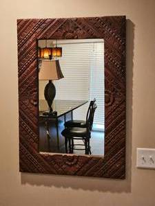 lot 18 image: Spoon Carved Floral Molding Hall Mirror