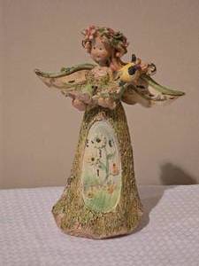 lot 235 image: Woodland Angel Figurine with Birds  Nature Inspired Dcor