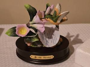 lot 236 image: Dicksons Make A Joyful Noise Music Box Figurine  Hummingbird & Flower