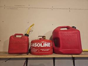 lot 373 image: Red Gas Tank Group