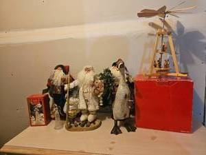 lot 376 image: Holiday Santa Ornamental Figures & Christmas Pyramid