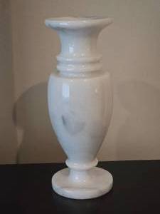 lot 369 image: Alabaster Accent Vase