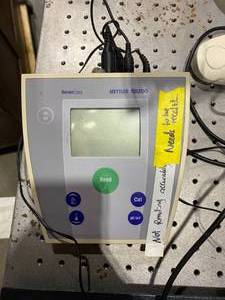 lot 23ET image: Mettler Toledo pH Reader- UntestedAs is (591756)