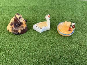 lot 12 image: Vintage Ashtrays - 2 Stamped Made in Japan