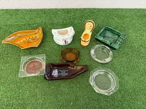 lot 39 image: Ashtrays