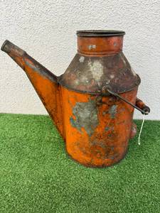 lot 72 image: Vintage Northern Pacific Rail Road Oil Can