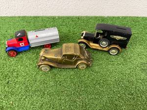 lot 112 image: Vehicle Banks