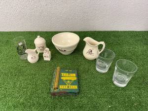 lot 180 image: Advertising Items