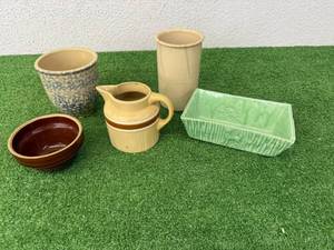 lot 188 image: Pottery