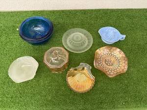 lot 215 image: Glassware