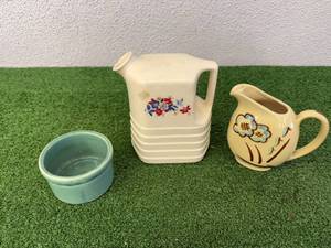 lot 225 image: Pottery