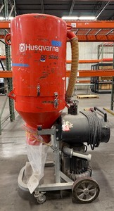 lot 13 image: Husqvarna C5500 dust collector