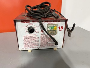 lot 168 image: Dayton heavy duty chargerbooster 3Z631