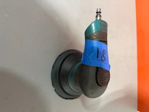 lot 81 image: Dynabrade Air-powered orbital sander