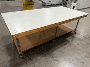 lot 223 image: Workspace (4 x 8) mounted on mobile metal cart with lower shelf for storage, locking castors
