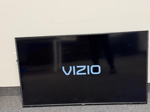 lot 266 image: Vizio V505-J09 TV with remote & wall mount CWM800FM