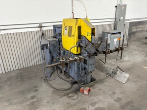 lot 21B image: Teledyne Pines vertical hydraulic tube bender sn 44366-77081