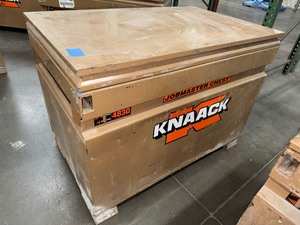 lot 91E image: Knaack Jobsite storage box Model 4830 25.2 Cu. Ft. 30L x 45 W x 29 H