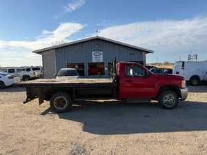 2011 Chevrolet Silverado 3500 6.6L Diesel tilt bed