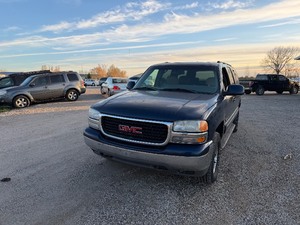 lot 19 image: 2001 GMC Yukon XL 4x4