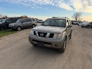 lot 7 image: 2007 Nissan Pathfinder