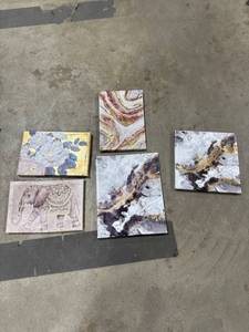 lot 0055 image: Assorted Canvas Art Prints