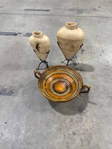 lot 0056 image: Decorative Tribal Vases & Bowl