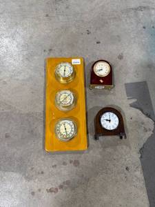 lot 0059 image: Weather Station & Mantel Clocks