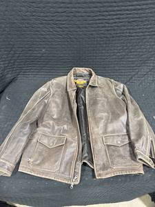 lot 0101 image: Harley Davidson XL Distressed Brown Leather Jacket