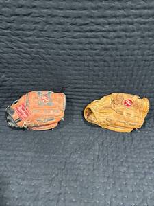 lot 0103 image: Pair of Rawlings Baseball Gloves