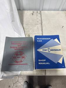 lot 0151 image: Vintage Chevrolet Manuals