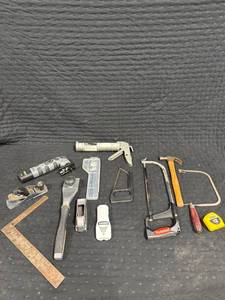 lot 0187 image: Assorted Home Improvement Tools