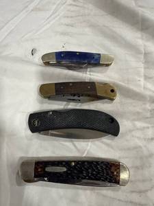 lot 0214 image: Assorted Folding Pocket Knives