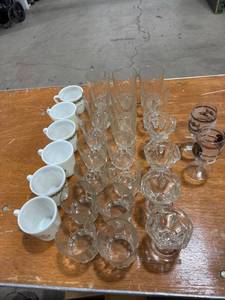 lot 0227 image: Assorted Glassware & Mugs