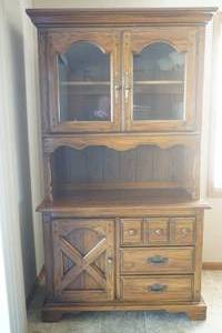 lot 1 image: Hutch
